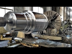 Grote CNC draaibank voor het verwerken van cement schacht grindbreker schacht mijn schacht rolschacht speciale vorm